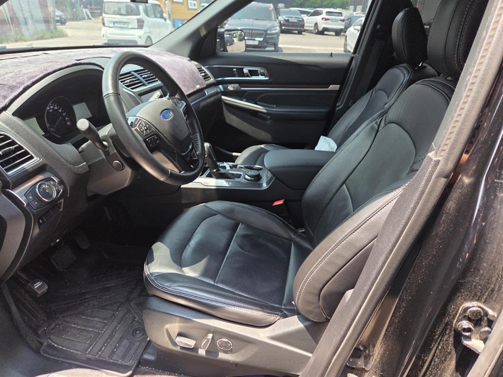 Ford Explorer - Vista 7