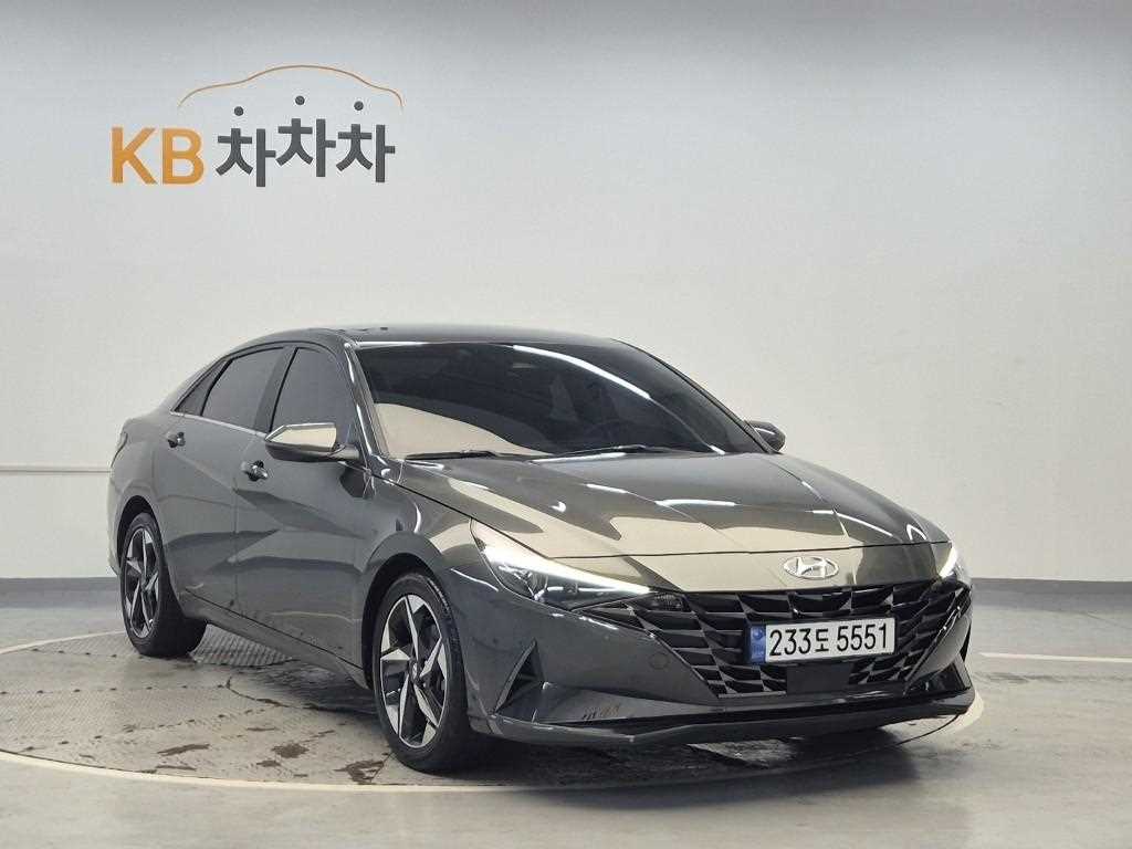 HYUNDAI Avante - Vista 4