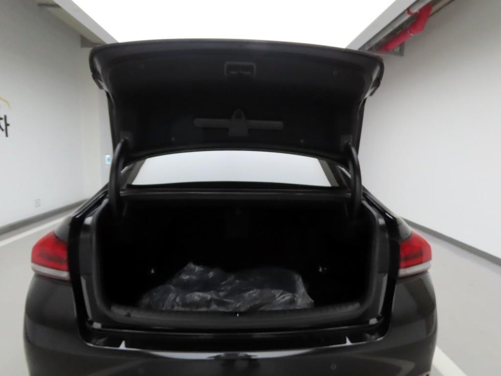 Genesis G80 - Vista 5