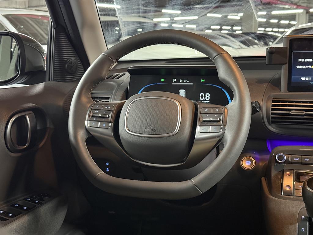 HYUNDAI Casper - Vista 9