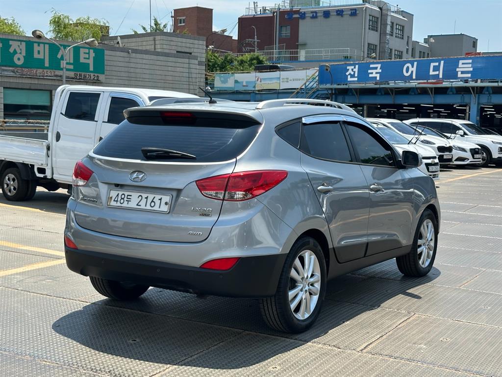 HYUNDAI Tucson - Vista 4