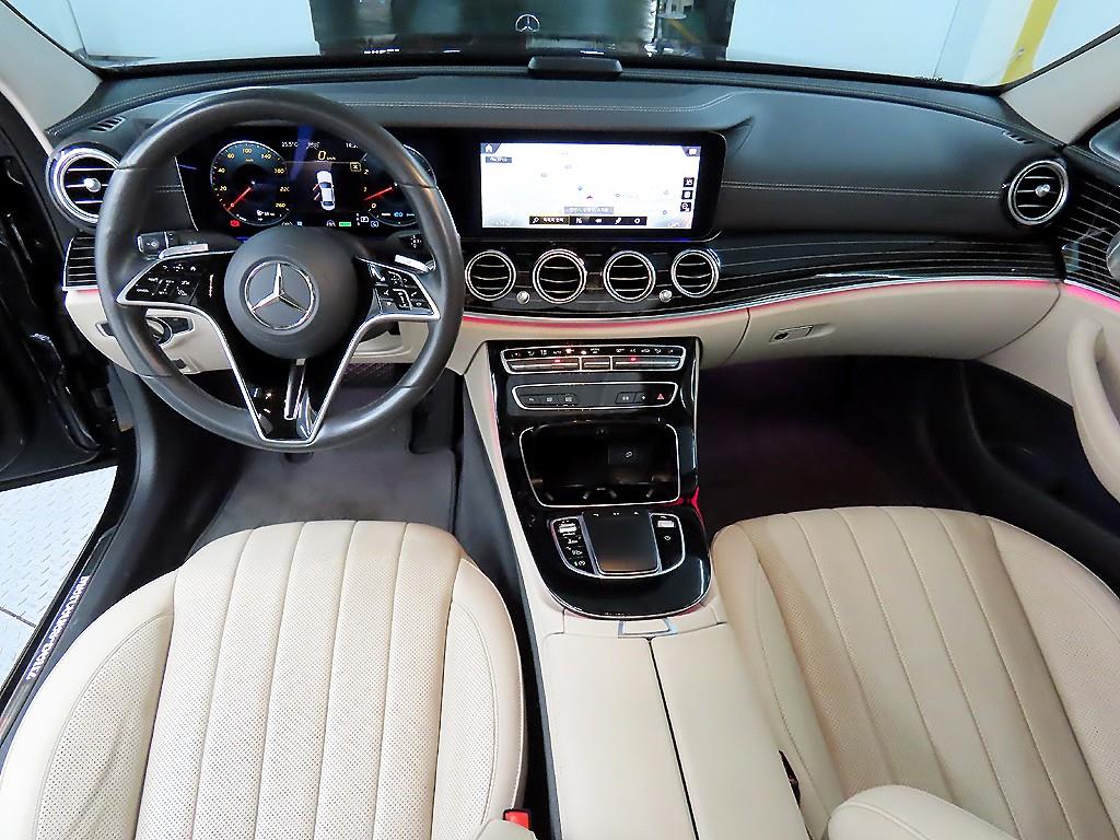 Mercedes Benz E class - Vista 7