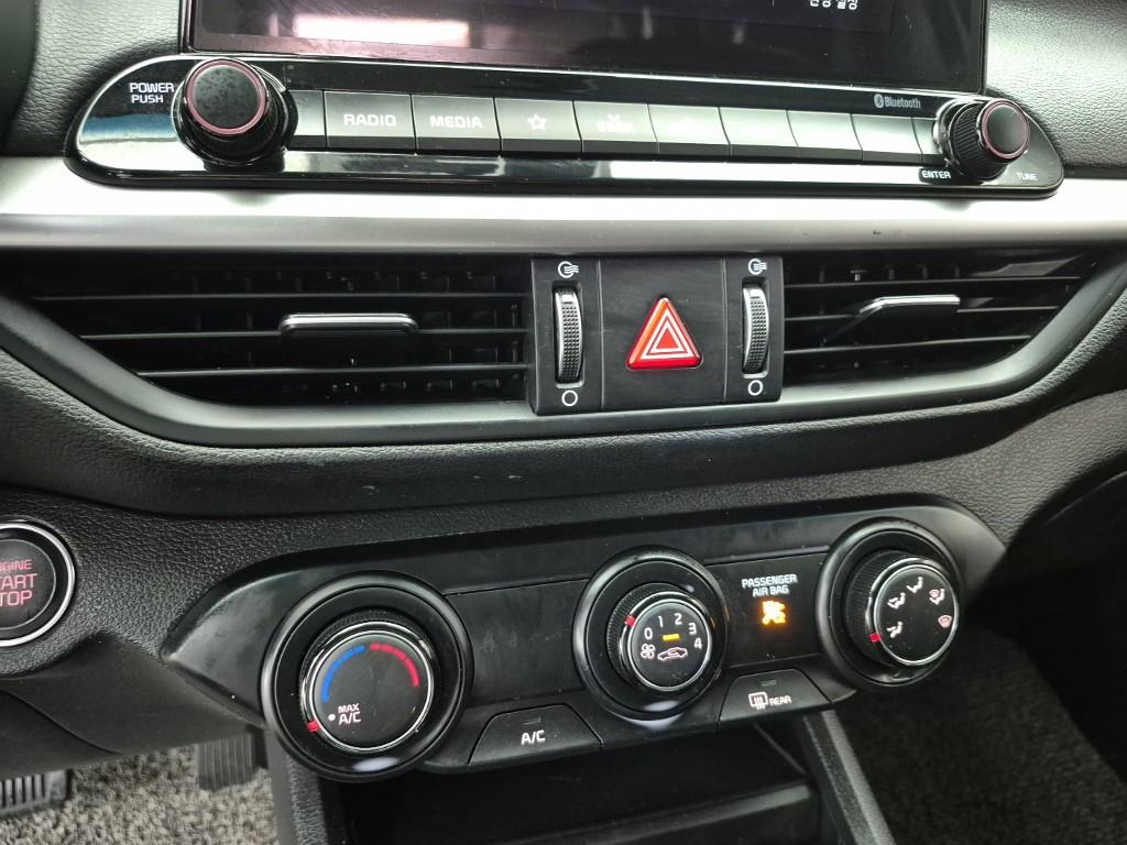 KIA K3 - Vista 10