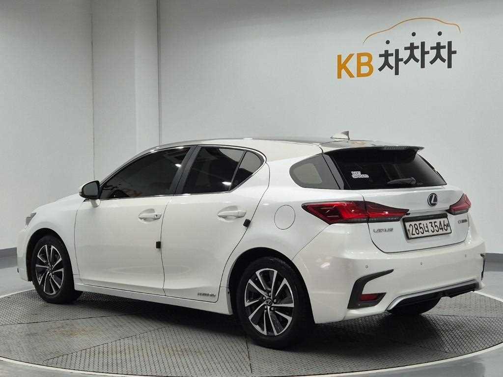 Lexus CT - Vista 2