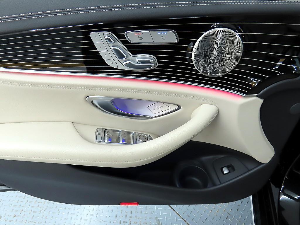 Mercedes Benz E class - Vista 11