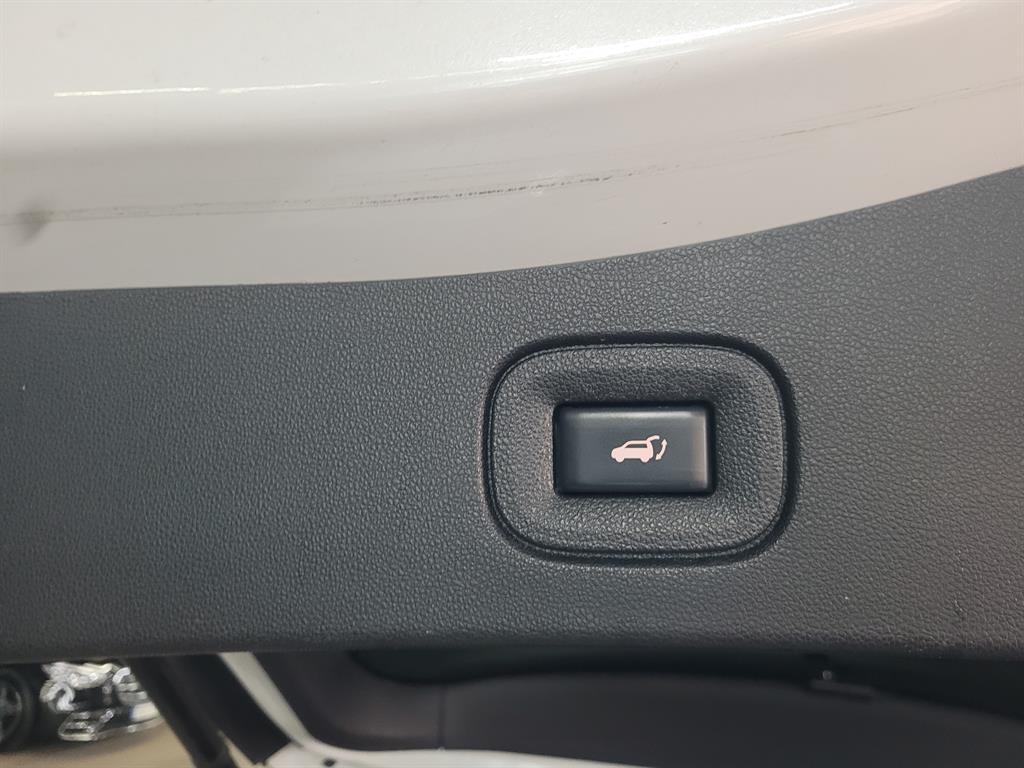 SAMSUNG QM6 - Vista 12