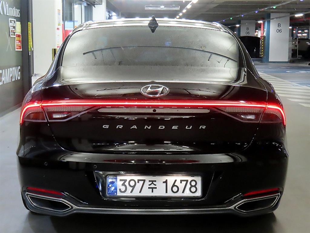 HYUNDAI Grandeur - Vista 5