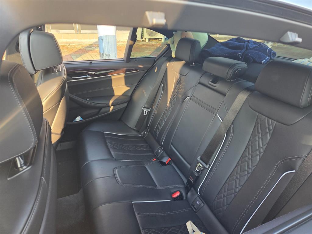 BMW 5 Series - Vista 7