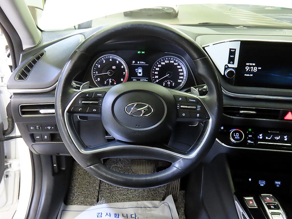 HYUNDAI Sonata - Vista 8