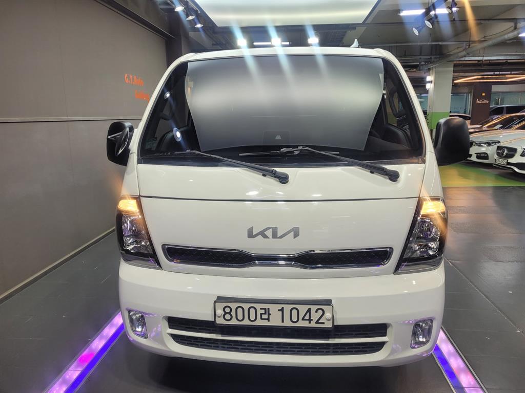 Small Truck Top_Frozen Top 2024 Blanco - Importación desde Corea - HF Imports Iquique - Foto 1
