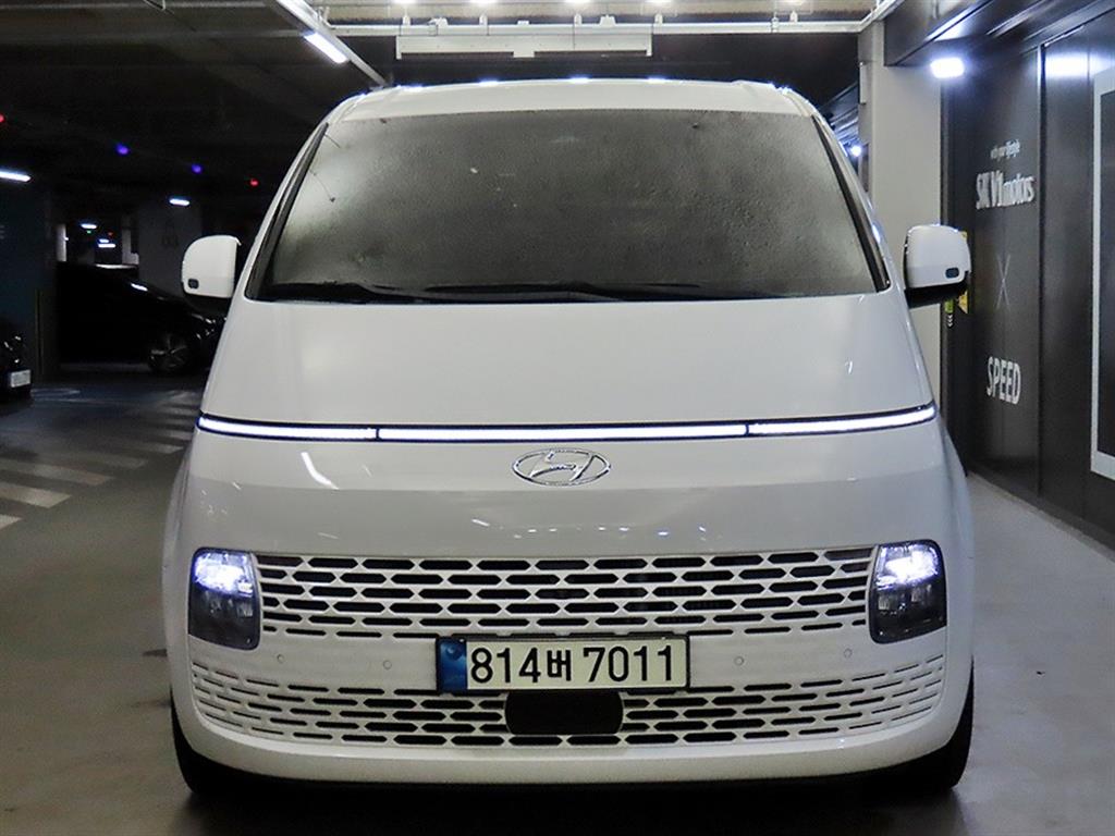 HYUNDAI Staria - Vista 2