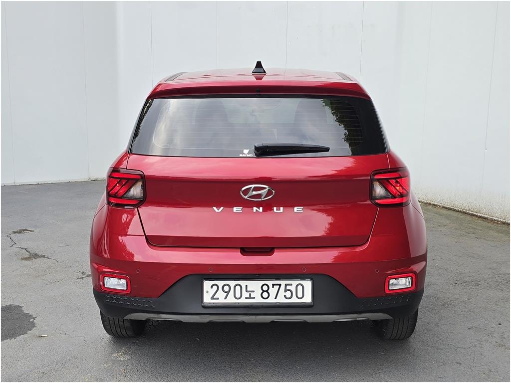 HYUNDAI Venue - Vista 4