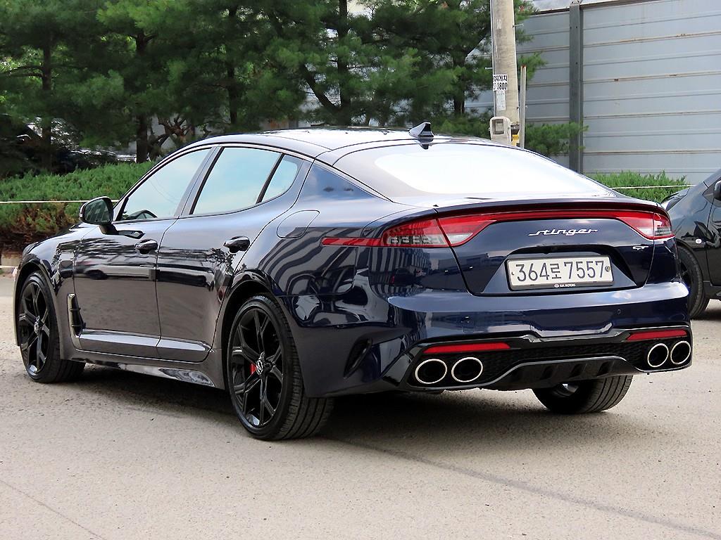 KIA Stinger - Vista 3