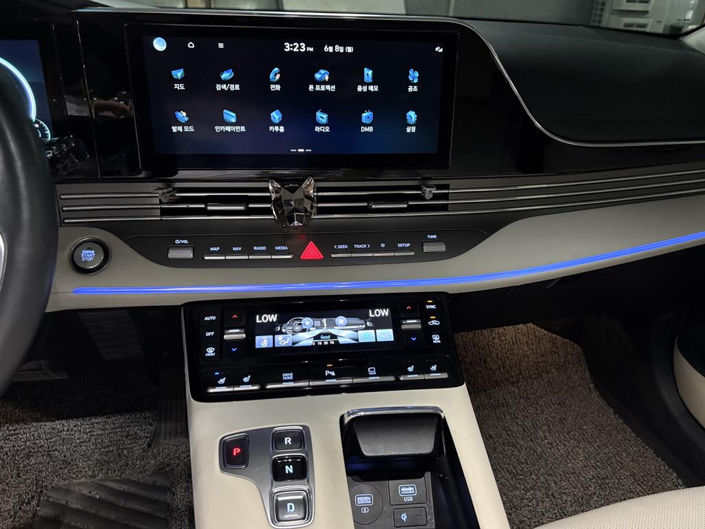 HYUNDAI Grandeur - Vista 10