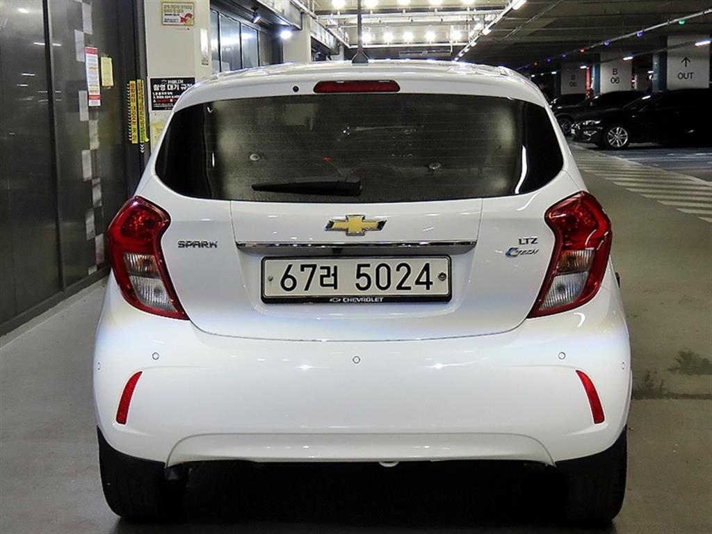 Chevrolet Spark - Vista 5