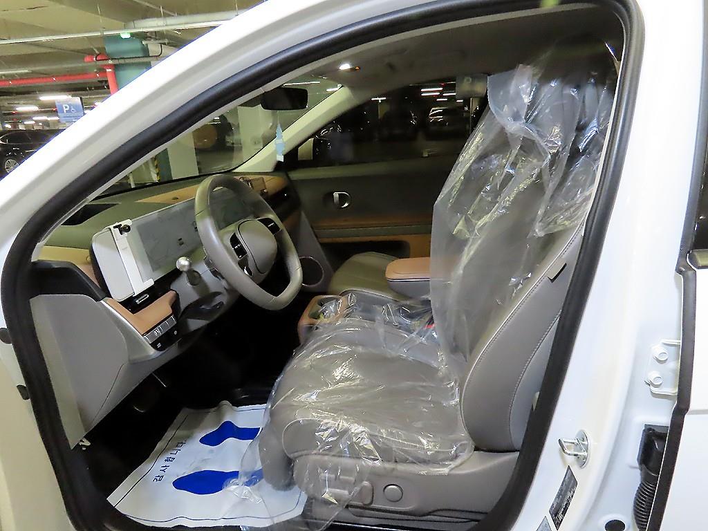 HYUNDAI Ioniq 5 - Vista 6