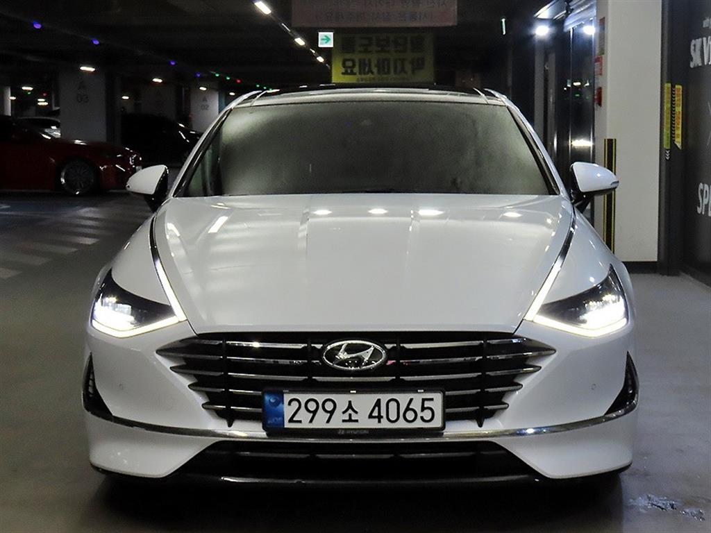 HYUNDAI Sonata - Vista 2