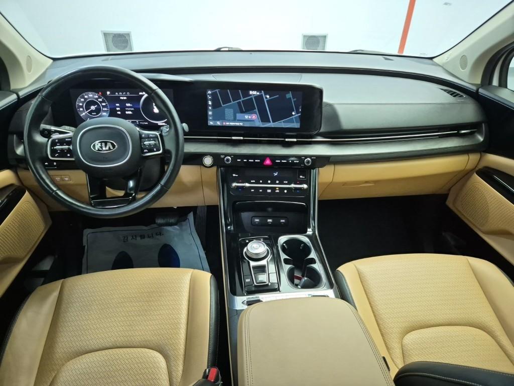 KIA Carnival - Vista 7