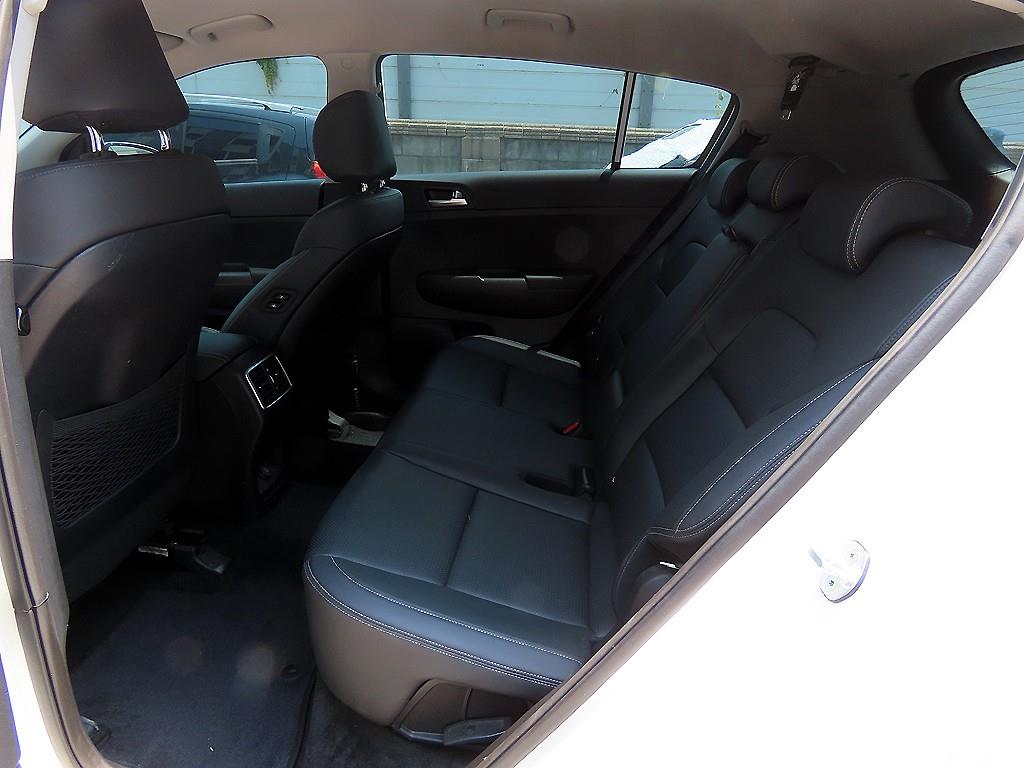 KIA Sportage - Vista 6