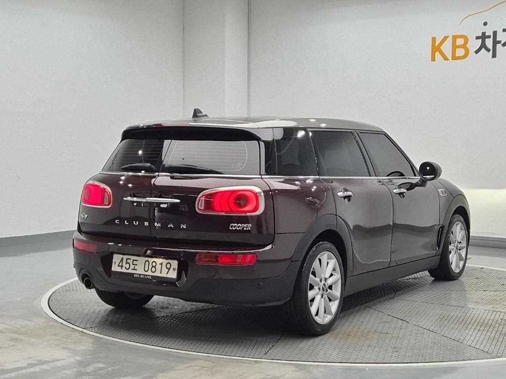 Mini Clubman - Vista 3