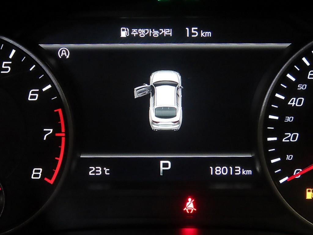 KIA Stinger - Vista 9