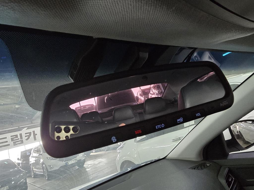 HYUNDAI Avante 2019 Blanco - Importación desde Corea - HF Imports Iquique - Foto 15