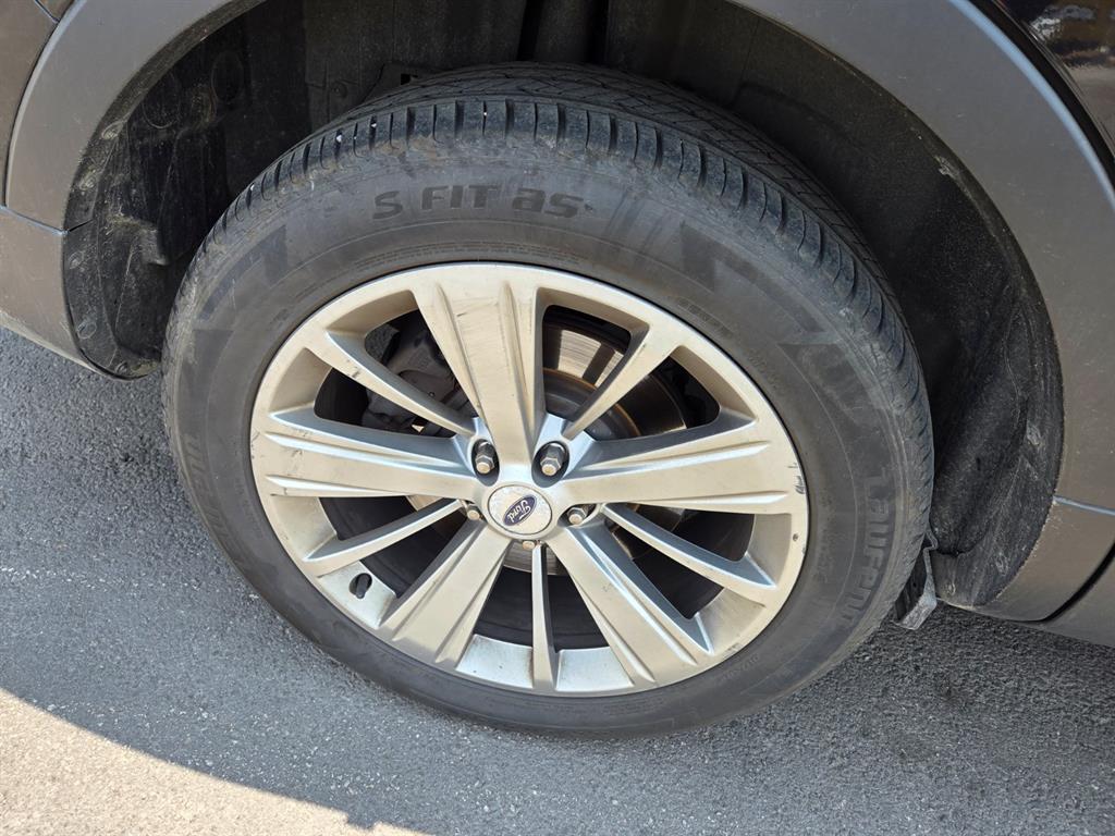 Ford Explorer - Vista 3