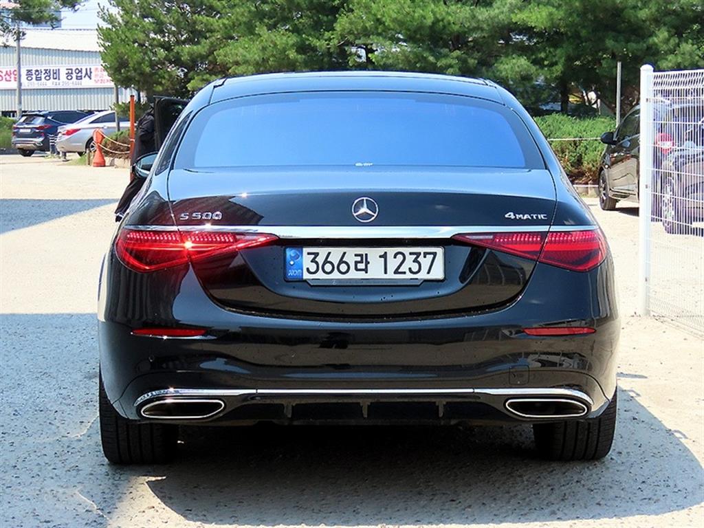 Mercedes Benz S Class - Vista 4