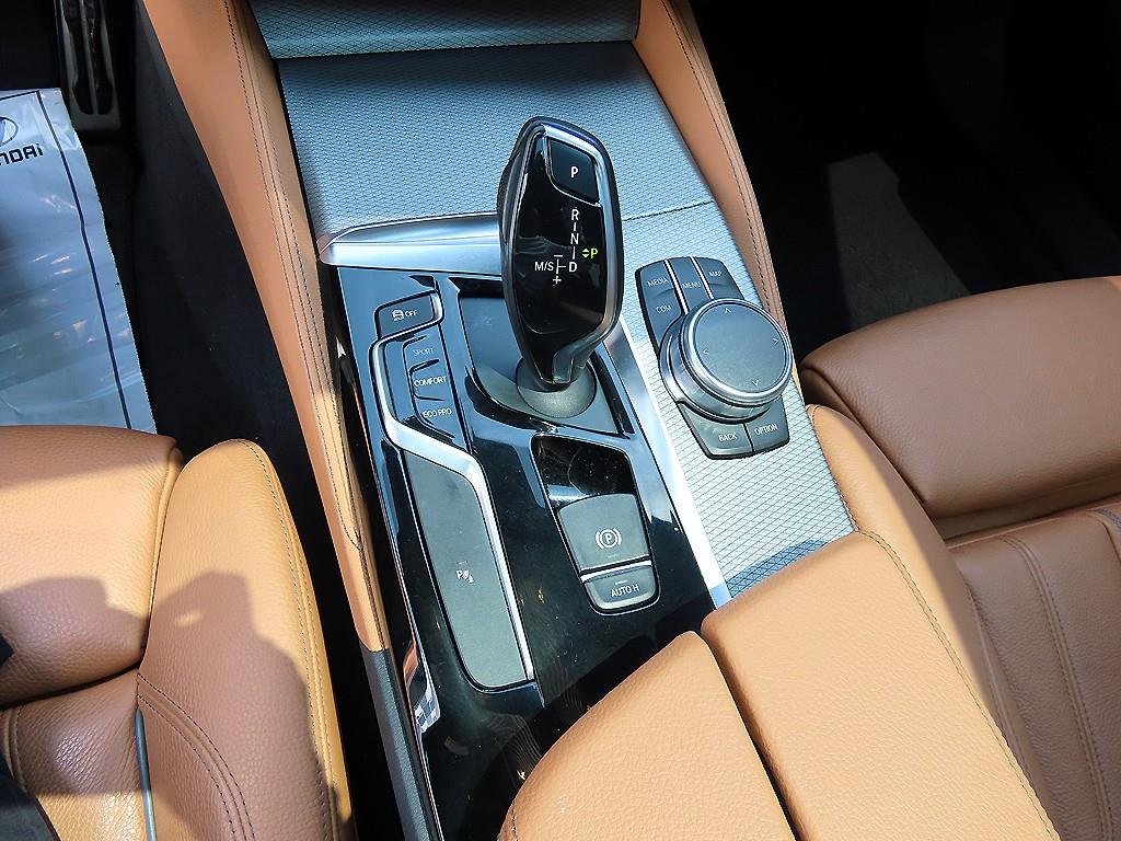 BMW 5 Series - Vista 11