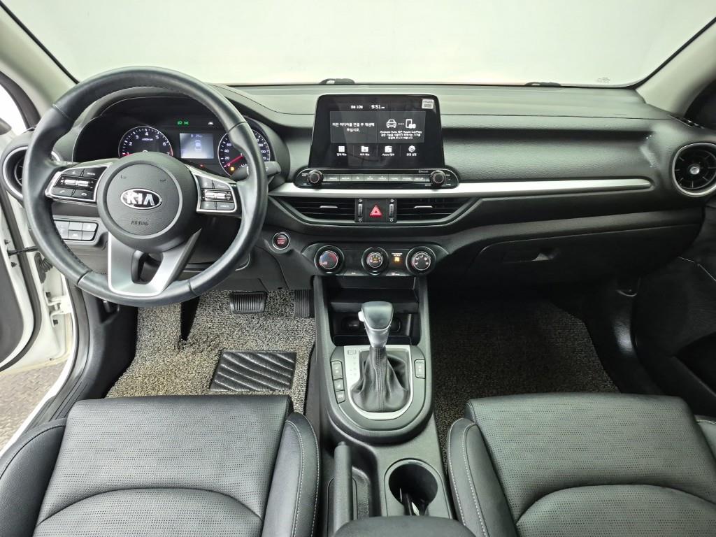 KIA K3 - Vista 5