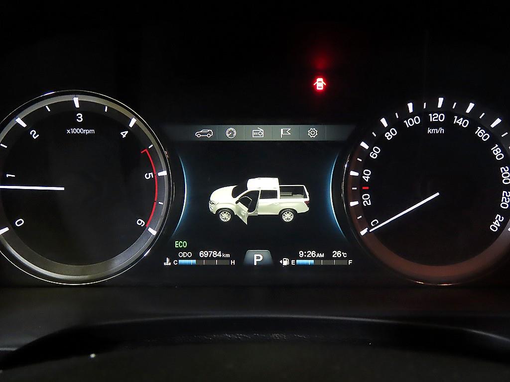 Ssangyong Rexton - Vista 9