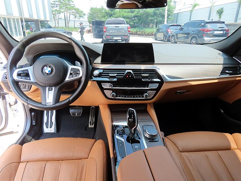 BMW 5 Series - Vista 7