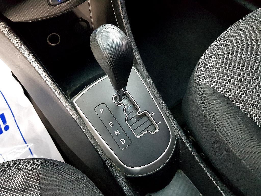 HYUNDAI Accent 2014 Blanco - Importación desde Corea - HF Imports Iquique - Foto 16