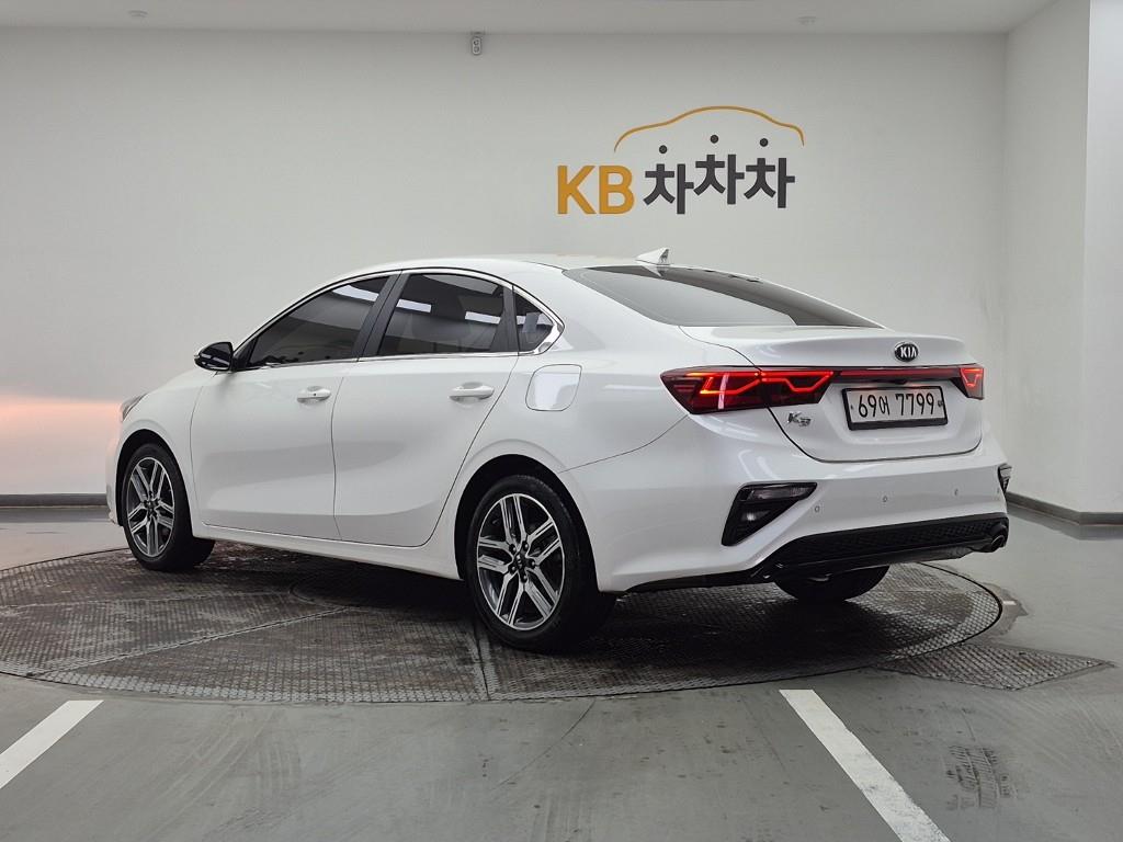 KIA K3 - Vista 3