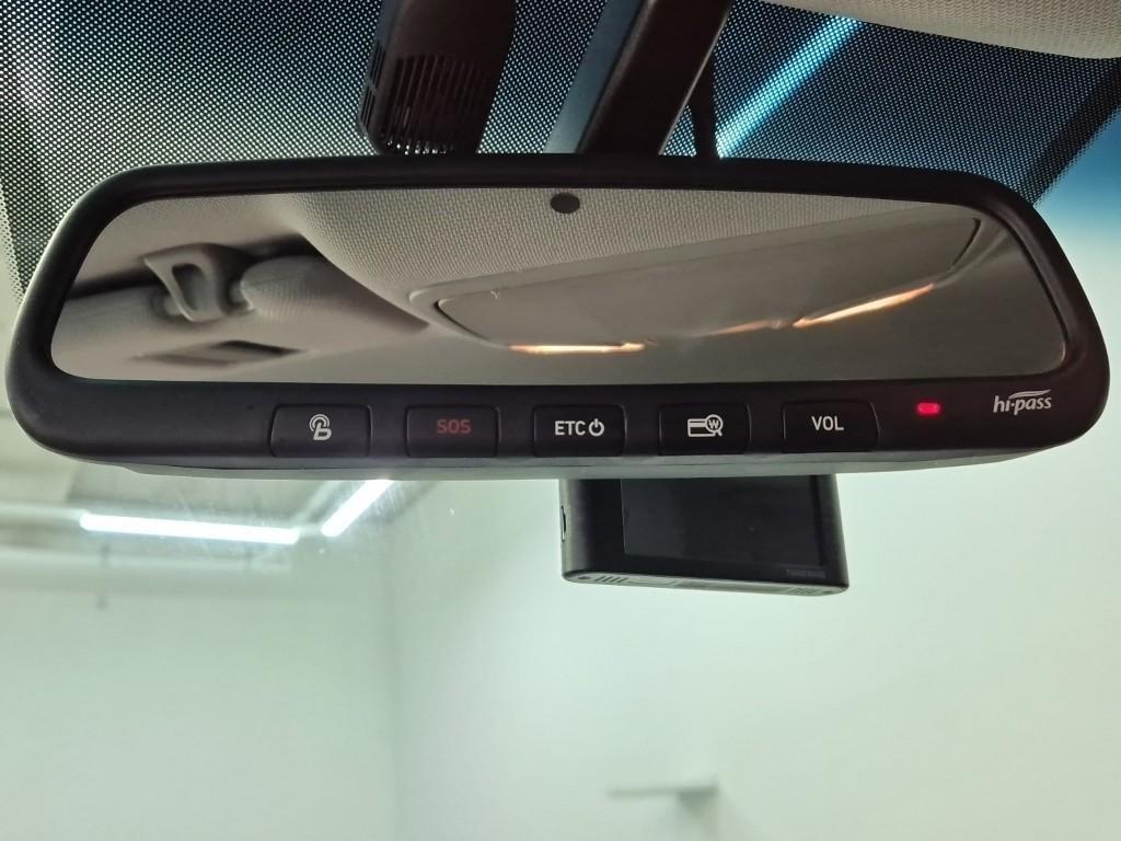 HYUNDAI Sonata - Vista 9