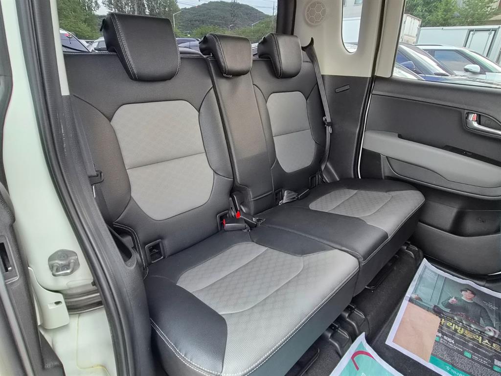 KIA Ray - Vista 8