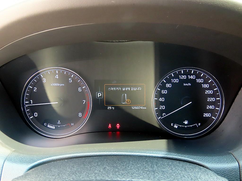 HYUNDAI Genesis - Vista 11