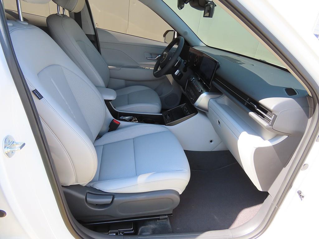 HYUNDAI Kona - Vista 7