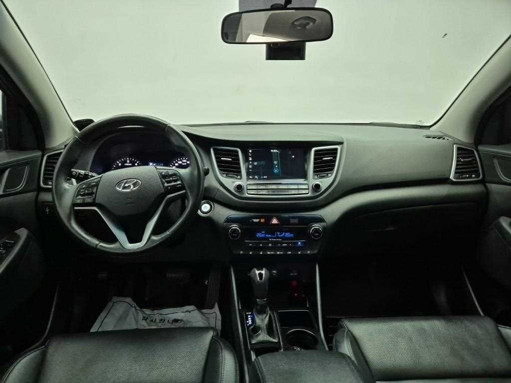 HYUNDAI Tucson - Vista 7