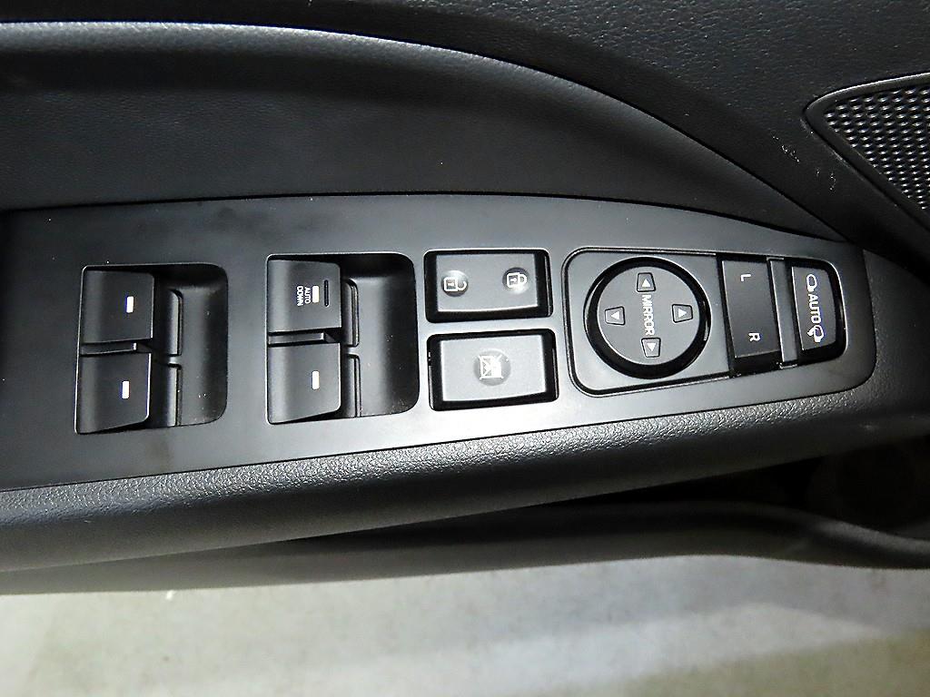 HYUNDAI Avante 2019 Blanco - Importación desde Corea - HF Imports Iquique - Foto 13