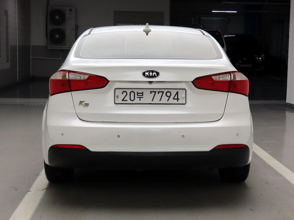 KIA K3 - Vista 4