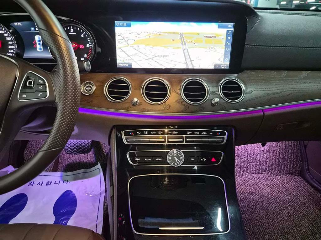 Mercedes Benz E class 2018 Negro - Importación desde Corea - HF Imports Iquique - Foto 18