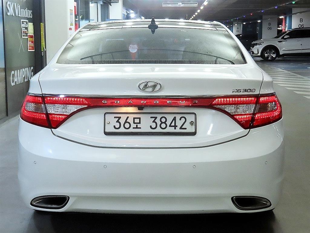 HYUNDAI Grandeur - Vista 5