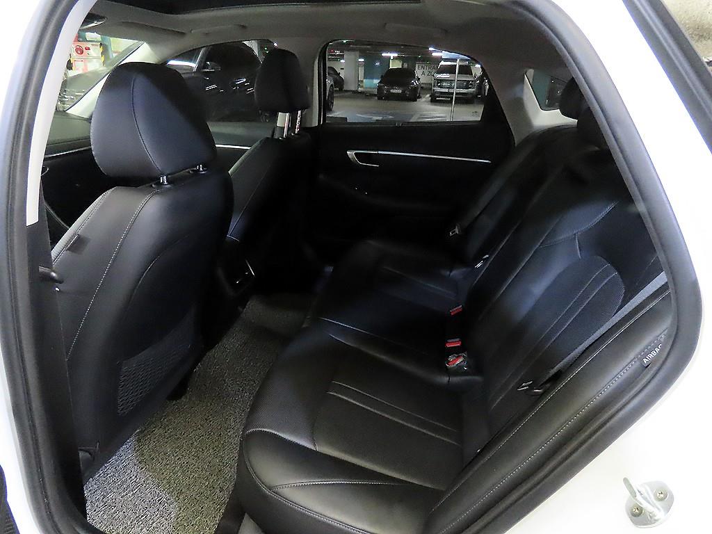 HYUNDAI Sonata - Vista 7