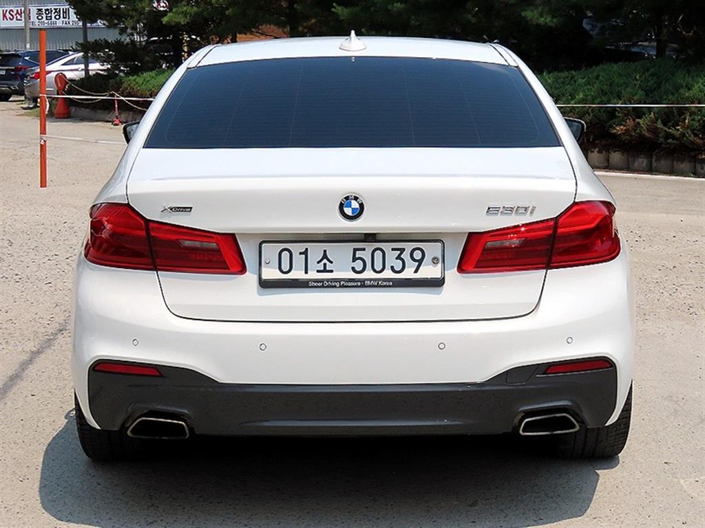BMW 5 Series - Vista 4