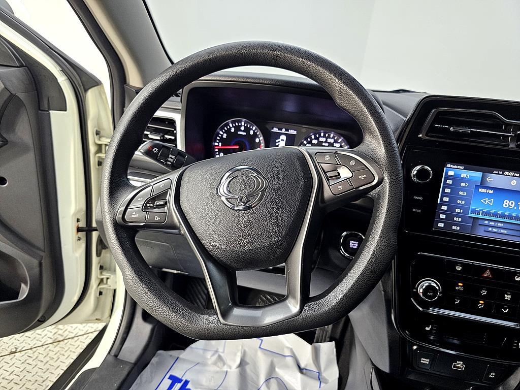 Ssangyong Tivoli - Vista 12
