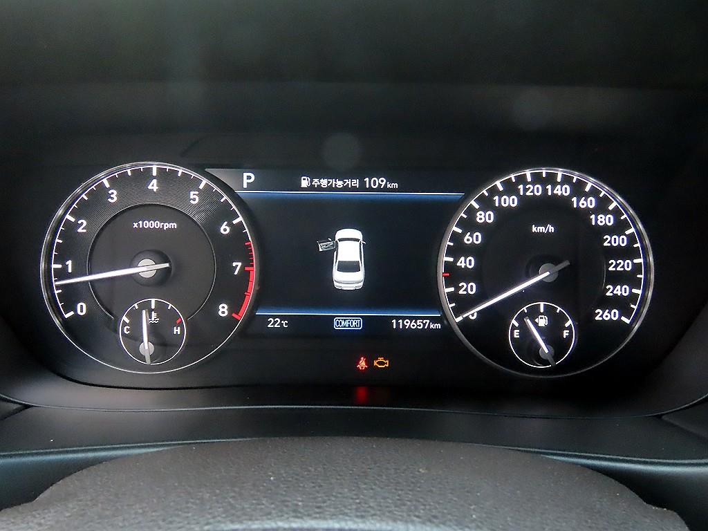 Genesis G90 - Vista 9