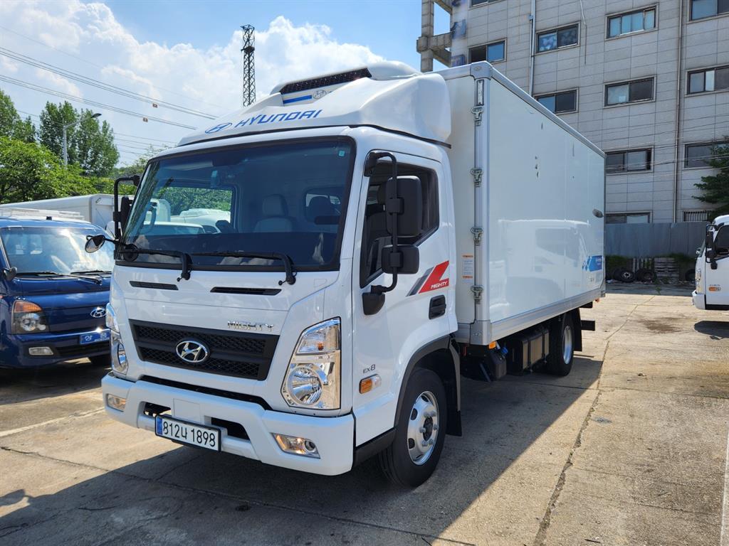 medium and large cargo truck 2023 Blanco - Importación desde Corea - HF Imports Iquique - Foto 1