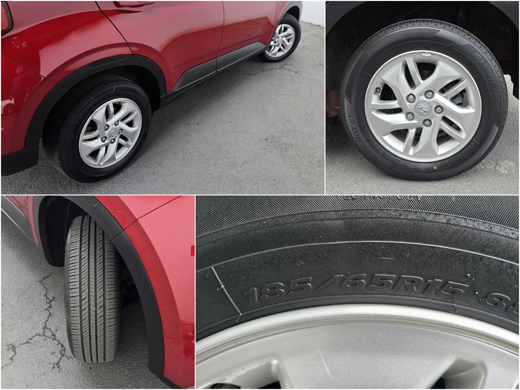 HYUNDAI Venue - Vista 6