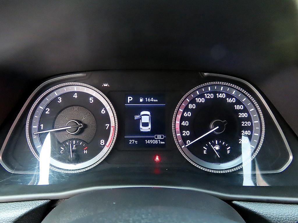 HYUNDAI Sonata - Vista 9